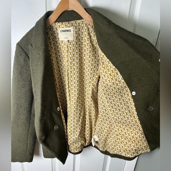 L’agence Kenzie Double Breasted Boucle Blazer in Ivy 14 - Picture 6 of 11